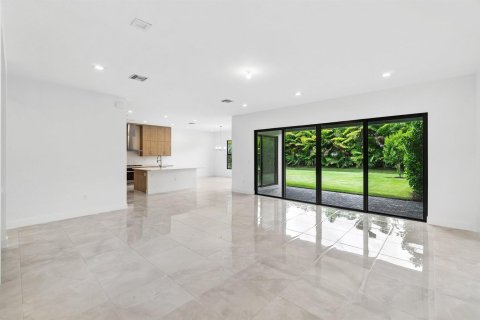 Casa en venta en Boca Raton, Florida, 5 dormitorios, 339.93 m2 № 2077420 - foto 5