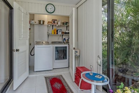 Condo in Venice, Florida, 3 bedrooms  № 2227639 - photo 19