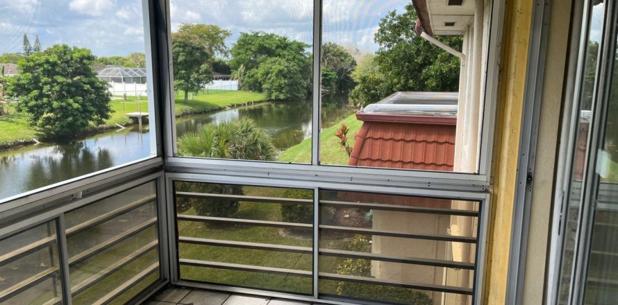 Condo à Royal Palm Beach, Floride, 2 chambres № 1072637