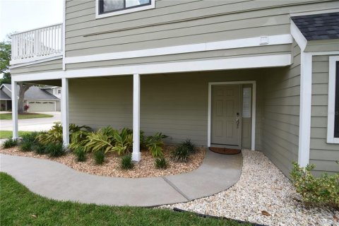 Townhouse in Ormond Beach, Florida 3 bedrooms, 180.14 sq.m. № 1910471 - photo 3