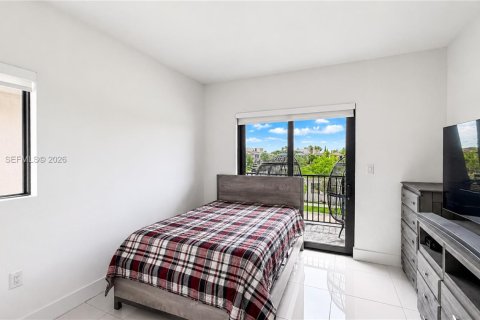House in Florida City, Florida 5 bedrooms, 176.7 sq.m. № 2087969 - photo 23