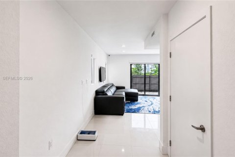 House in Florida City, Florida 5 bedrooms, 176.7 sq.m. № 2087969 - photo 6