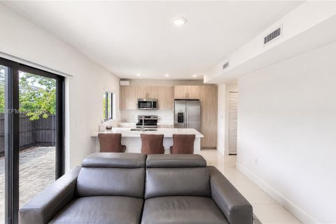 House in Florida City, Florida 5 bedrooms, 176.7 sq.m. № 2087969 - photo 10