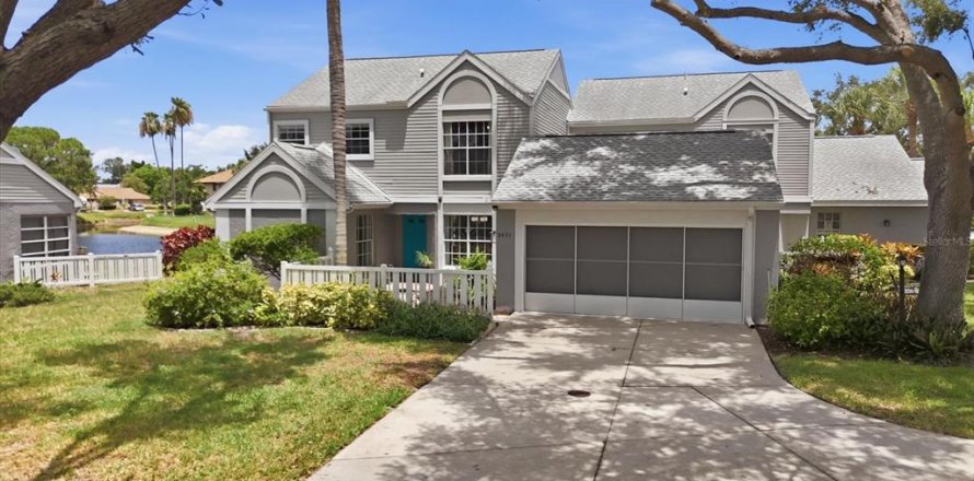 Condo in Bradenton, Florida, 3 bedrooms № 2230474