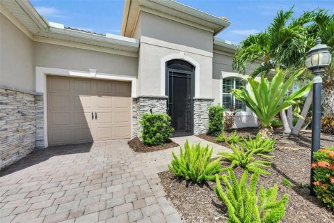 House in Bradenton, Florida 3 bedrooms, 278.34 sq.m. № 1801774 - photo 11