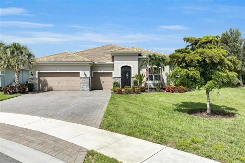 House in Bradenton, Florida 3 bedrooms, 278.34 sq.m. № 1801774 - photo 7