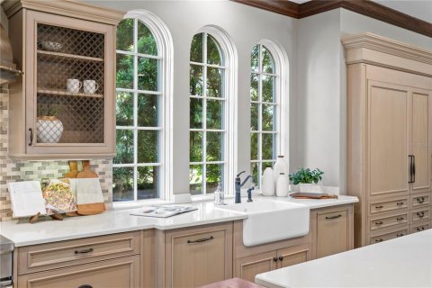 Casa en venta en Saint Petersburg, Florida, 4 dormitorios, 523.97 m2 № 2220526 - foto 18