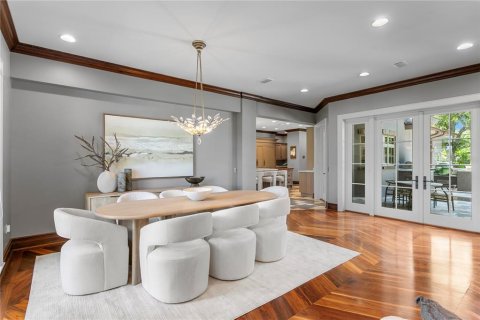 Casa en venta en Saint Petersburg, Florida, 4 dormitorios, 523.97 m2 № 2220526 - foto 14