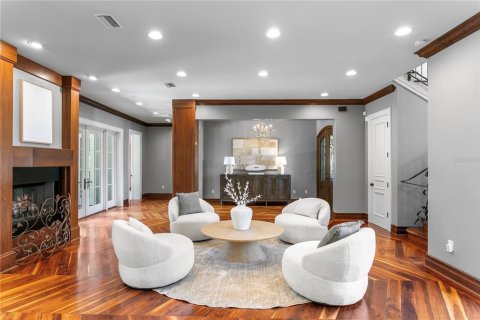 Casa en venta en Saint Petersburg, Florida, 4 dormitorios, 523.97 m2 № 2220526 - foto 8