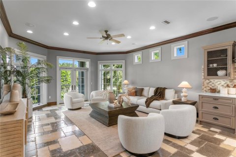 Casa en venta en Saint Petersburg, Florida, 4 dormitorios, 523.97 m2 № 2220526 - foto 15