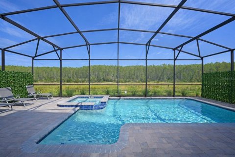 Casa en venta en Kissimmee, Florida, 8 dormitorios, 398.46 m2 № 2166746 - foto 3