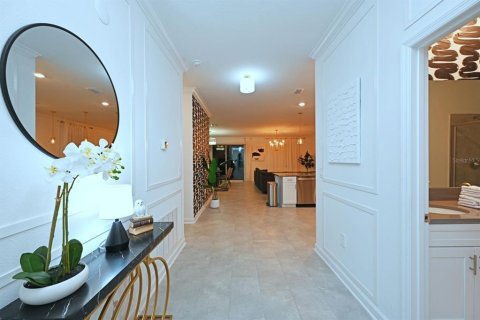 Casa en venta en Kissimmee, Florida, 8 dormitorios, 398.46 m2 № 2166746 - foto 9