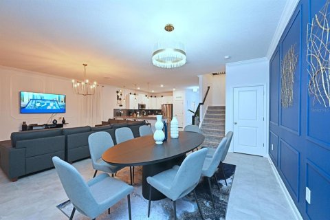 Casa en venta en Kissimmee, Florida, 8 dormitorios, 398.46 m2 № 2166746 - foto 5