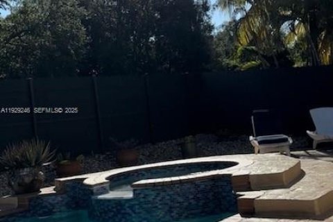 Купить виллу или дом в Майами, Флорида 5 спален, 241.36м2, № 2034216 - фото 17