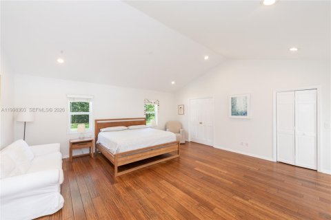 Снять в аренду виллу или дом в Пальметто-Бей, Флорида 4 спальни, 347.36м2, № 2060610 - фото 21