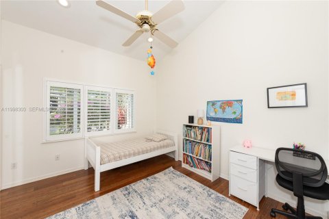 Снять в аренду виллу или дом в Пальметто-Бей, Флорида 4 спальни, 347.36м2, № 2060610 - фото 28