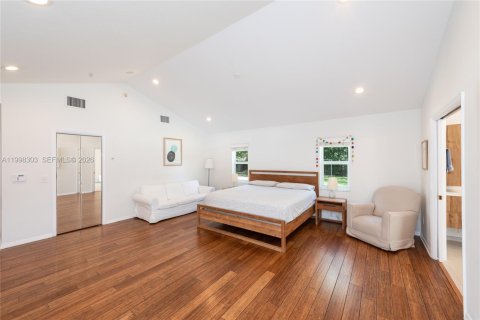 Снять в аренду виллу или дом в Пальметто-Бей, Флорида 4 спальни, 347.36м2, № 2060610 - фото 22