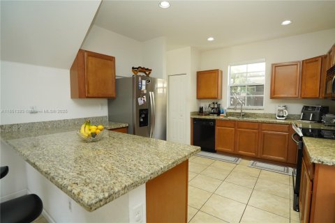 House in Homestead, Florida 4 bedrooms, 276.11 sq.m. № 1858667 - photo 5
