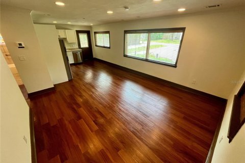 Купить коммерческую недвижимость в Гейнсвилл, Флорида 4 спальни, 163.88м2, № 1893918 - фото 16