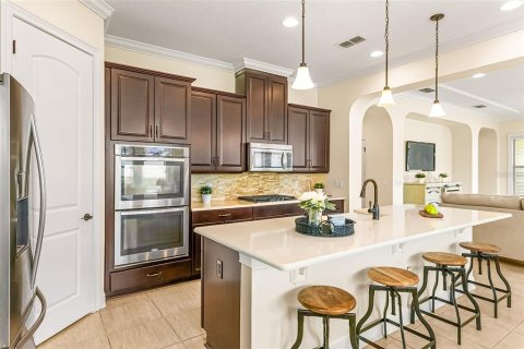 Купить виллу или дом в Уинтер-Гарден, Флорида 8 комнат, 331.85м2, № 2151486 - фото 11