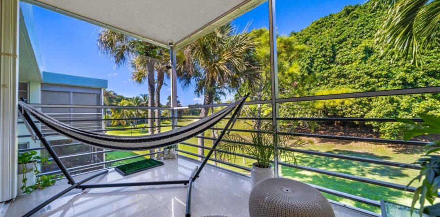 Condo in Pompano Beach, Florida, 3 bedrooms № 1172433