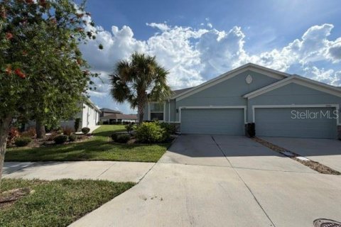 House in Wesley Chapel, Florida 3 bedrooms, 147.44 sq.m. № 2366581