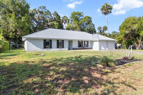 Casa en venta en Inglis, Florida, 3 dormitorios, 172.15 m2 № 1796716 - foto 4