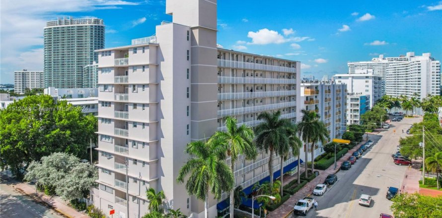 Propiedad comercial en Miami Beach, Florida № 1694929