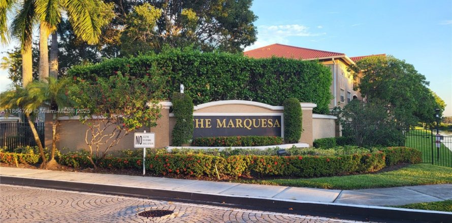 Condominio en Pembroke Pines, Florida, 1 dormitorio  № 1957675