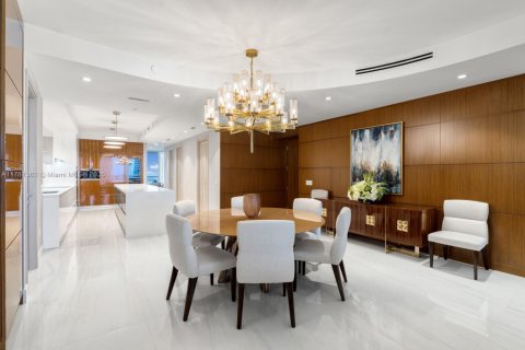 Copropriété à vendre à Bal Harbour, Floride: 3 chambres, 342.62 m2 № 1923375 - photo 11