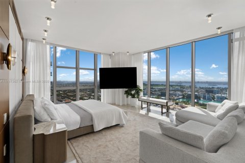 Copropriété à vendre à Bal Harbour, Floride: 3 chambres, 342.62 m2 № 1923375 - photo 15