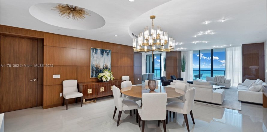 Condo à Bal Harbour, Floride, 3 chambres  № 1923375