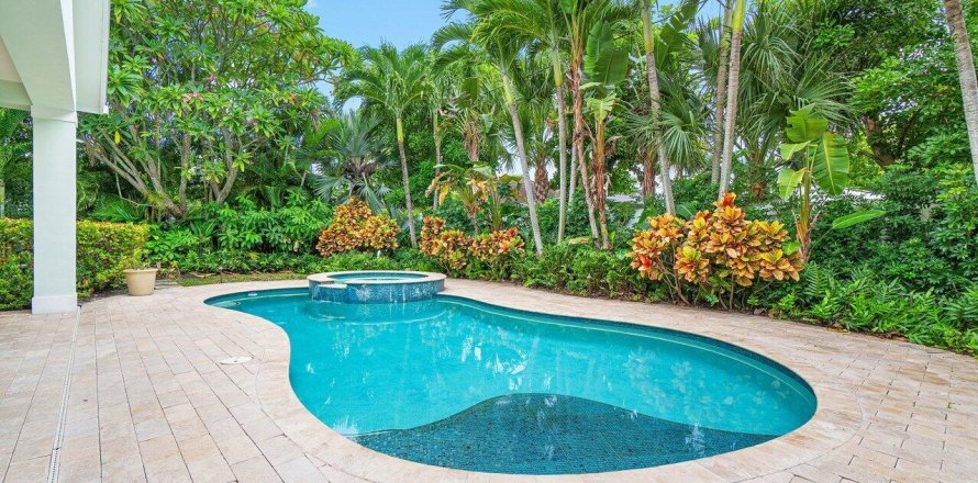 Villa ou maison à Palm Beach Shores, Floride 3 chambres, 192.96 m2 № 849995