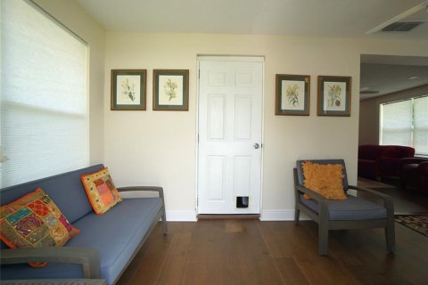 Villa ou maison à louer à Tampa, Floride: 2 chambres, 91.42 m2 № 1919751 - photo 6
