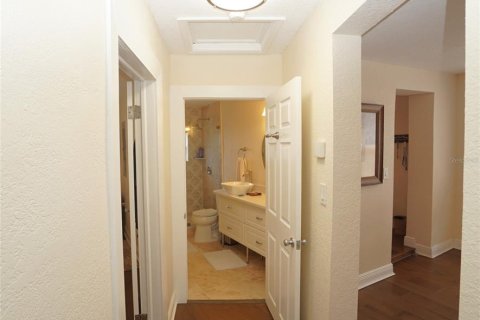 Villa ou maison à louer à Tampa, Floride: 2 chambres, 91.42 m2 № 1919751 - photo 9