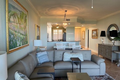 Condo in New Smyrna Beach, Florida, 2 bedrooms  № 1650208 - photo 10