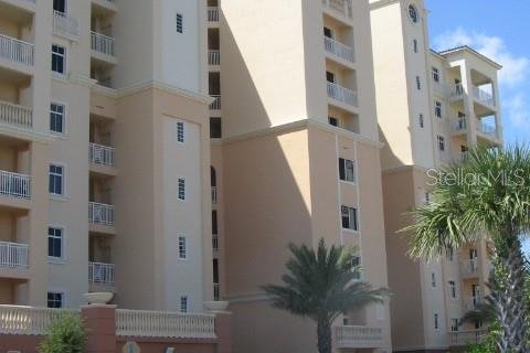 Condo in New Smyrna Beach, Florida, 2 bedrooms  № 1650208 - photo 1