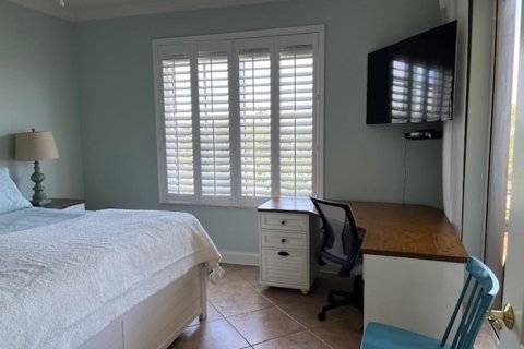 Condo in New Smyrna Beach, Florida, 2 bedrooms  № 1650208 - photo 17