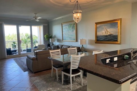 Condo in New Smyrna Beach, Florida, 2 bedrooms  № 1650208 - photo 9