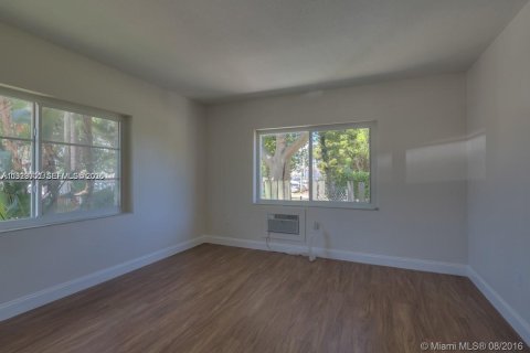 Copropriété à louer à Miami Beach, Floride: 2 chambres, 65.03 m2 № 1988582 - photo 9