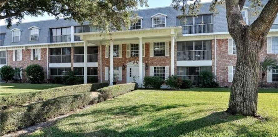 Condo in Naples, Florida, 2 bedrooms № 1853845