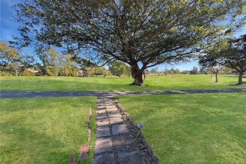 Купить таунхаус в Хайалиа, Флорида 3 спальни, 172.8м2, № 2005828 - фото 10