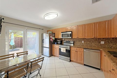 Купить таунхаус в Хайалиа, Флорида 3 спальни, 172.8м2, № 2005828 - фото 13