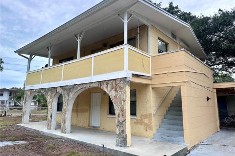 Appartement à Saint Petersburg, Floride 2 chambres, 74.32 m2 № 2388532