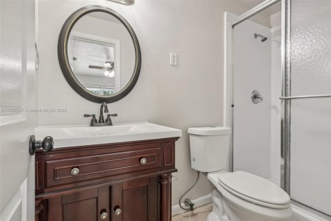 House in Pompano Beach, Florida 4 bedrooms, 170.38 sq.m. № 1783881 - photo 27