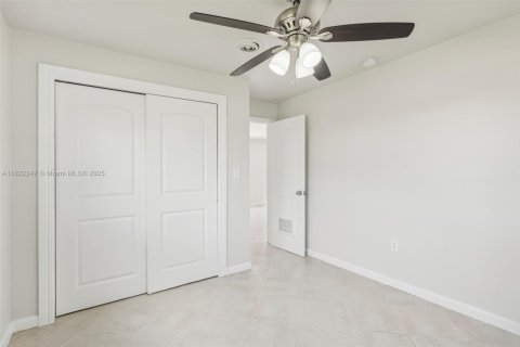 House in Pompano Beach, Florida 4 bedrooms, 170.38 sq.m. № 1783881 - photo 14
