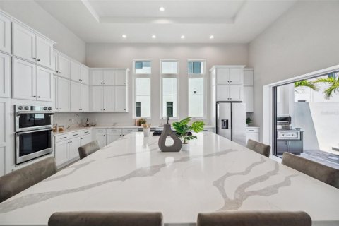 Villa ou maison à vendre à Bradenton, Floride: 3 chambres, 247.86 m2 № 1899753 - photo 8