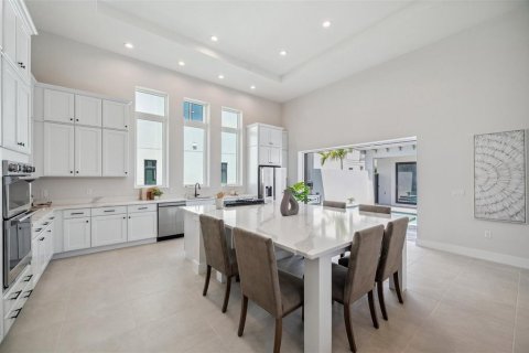 Villa ou maison à vendre à Bradenton, Floride: 3 chambres, 247.86 m2 № 1899753 - photo 4