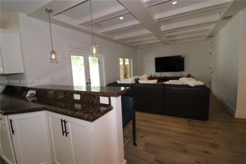 Touwnhouse à louer à Miami, Floride: 3 chambres, 259.38 m2 № 2076069 - photo 17