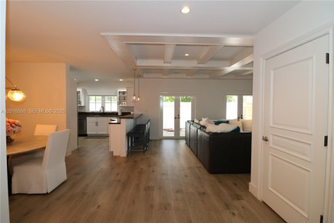 Touwnhouse à louer à Miami, Floride: 3 chambres, 259.38 m2 № 2076069 - photo 8